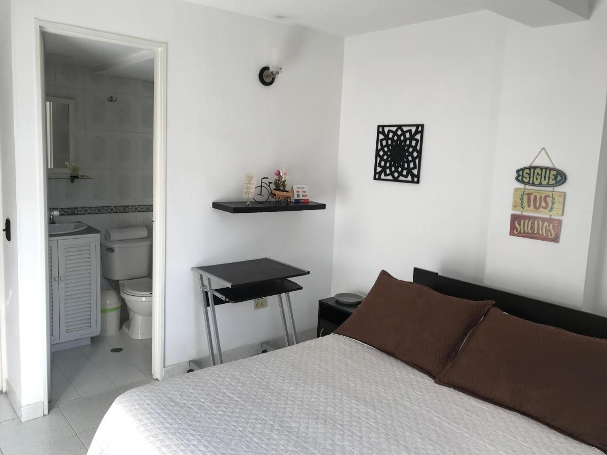 Poblado 511 Apartment Medellin Bagian luar foto